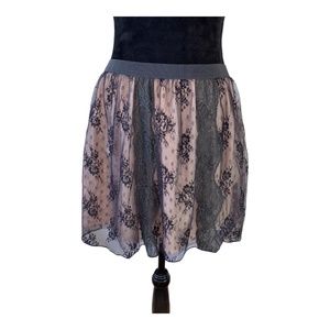 American Eagle Size Medium Pink and Black Lace Overlay Skirt